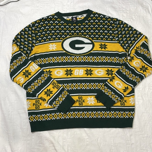 NFL Other - NFL Green and Yellow Crewneck Sweater